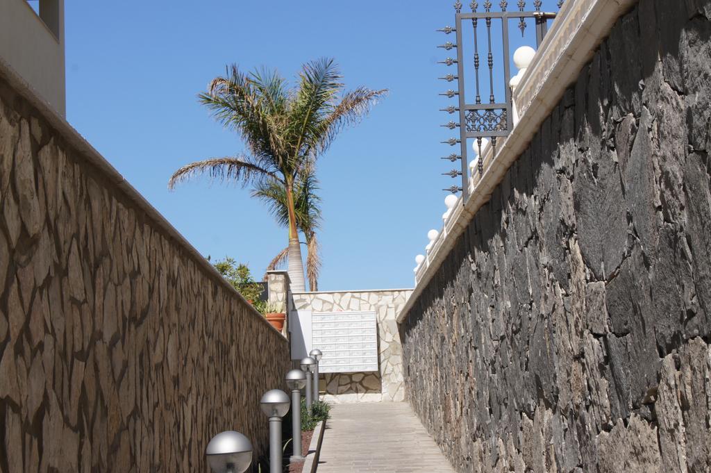 Comfortable Apartment With Amazing Sea Views Palm-mar Exterior photo